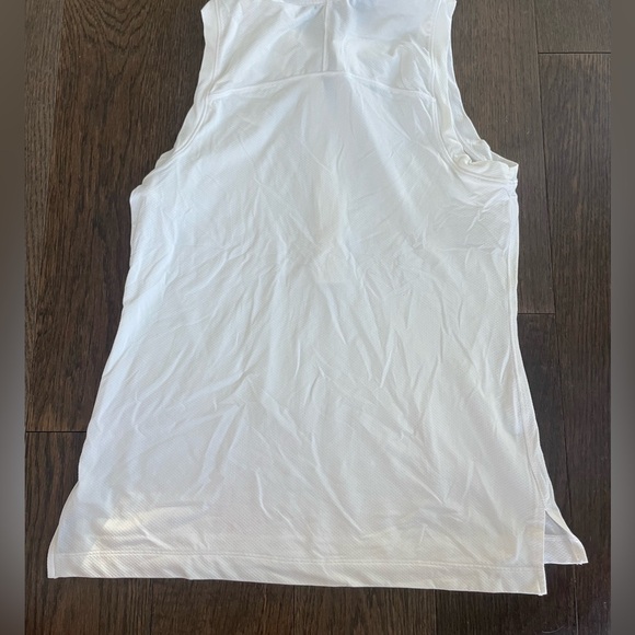 Lululemon white sleeveless polo - Picture 4 of 5